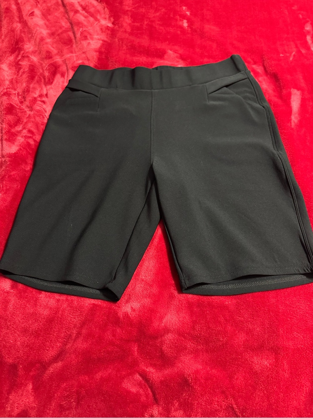 Maze Collection Black Pull-On Comfort Shorts 
Size 1X